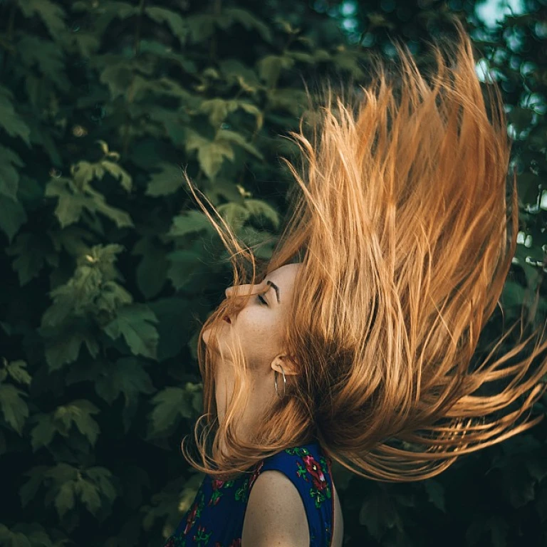 Beauté Verte: Choisissez la Nuance Naturelle avec les Colorations Bio